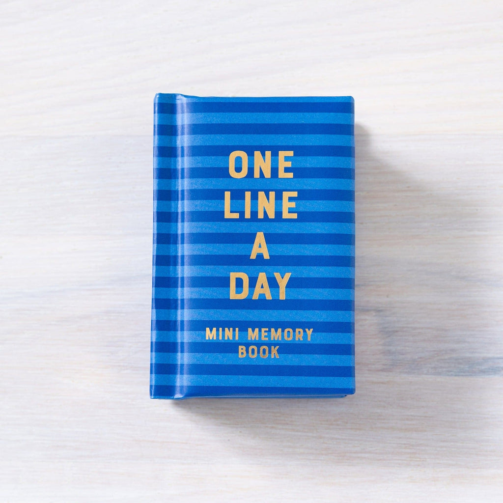Navy Stripes Mini One Line a Day: A One-Year Memory Book Chronicle Books Books - Guided Journals & Gift Books