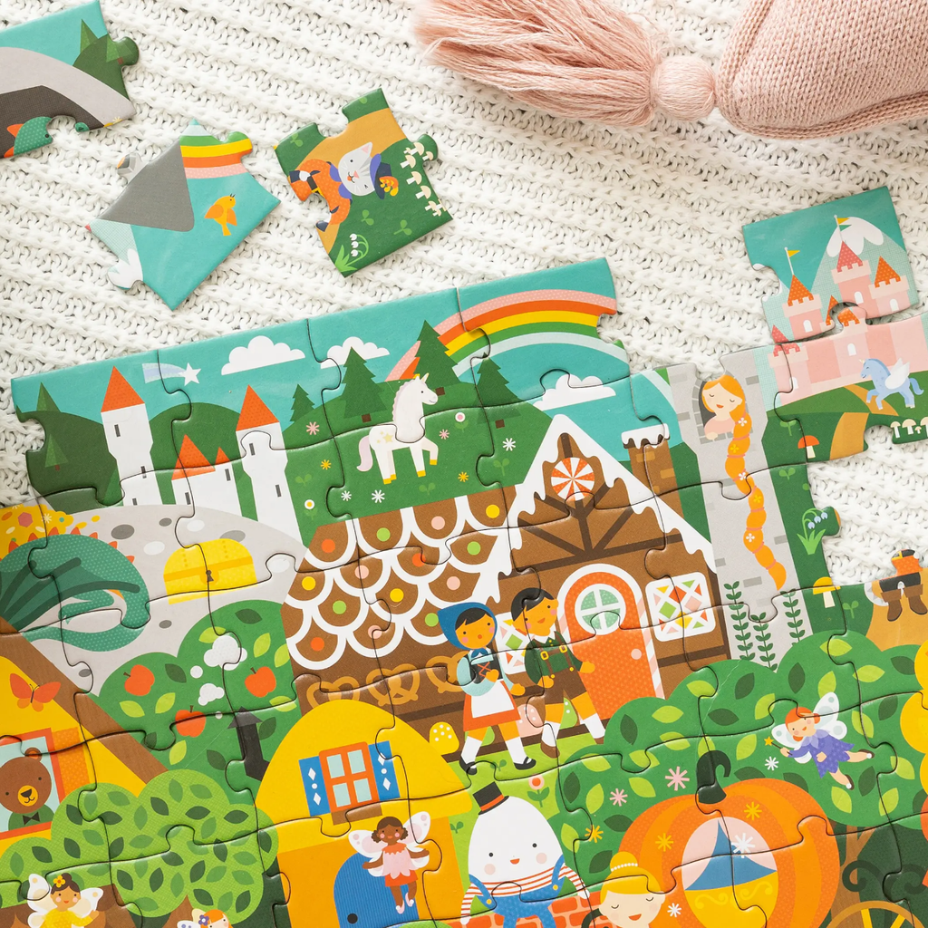 Fairytales Spot the Difference 49 Piece Puzzle Chronicle Books Toys & Games - Puzzles & Games - Jigsaw Puzzles