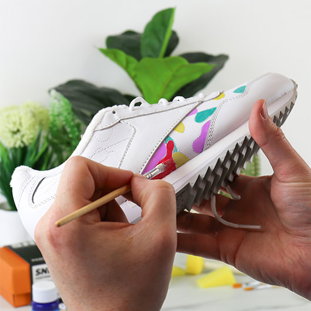 Sneaker Customization Kit Gift Republic Toys & Games