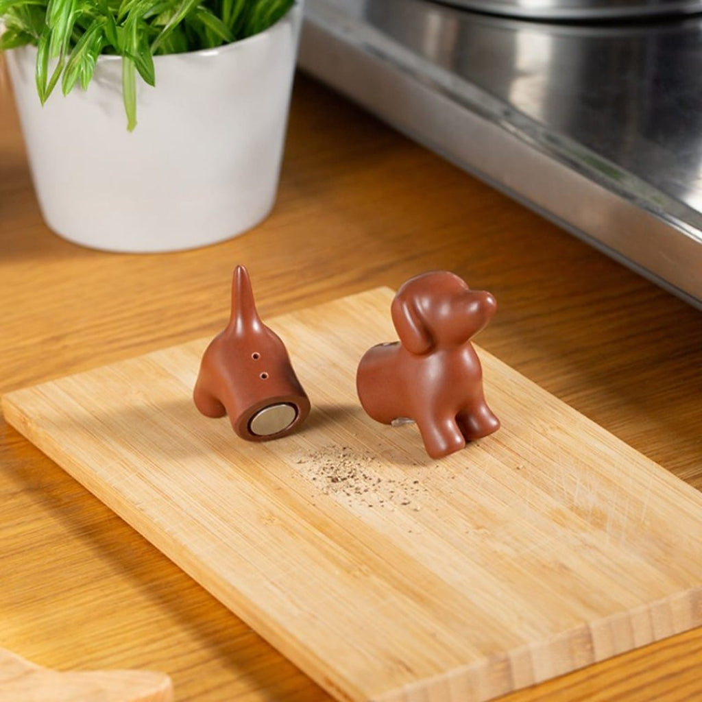 Salt & Pupper Salt & Perpper Shaker set Kikkerland Home - Kitchen & Dining