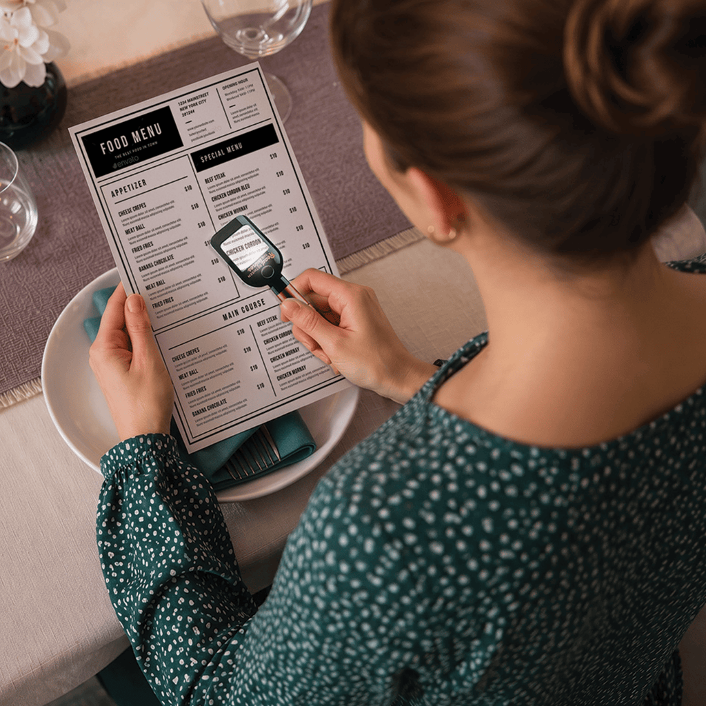 Read Between The Wines Magnifier With Light Modern Monkey Home - Utility & Tools