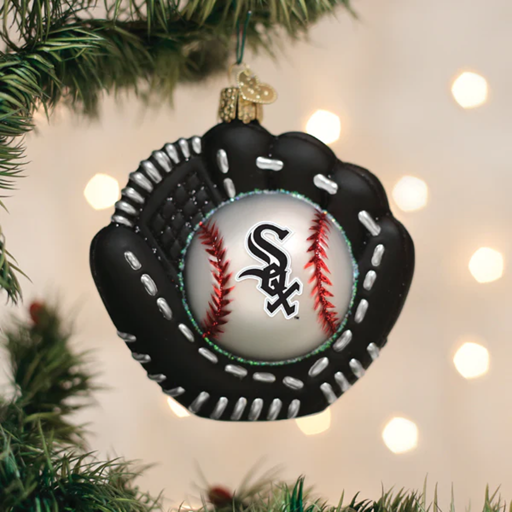 White Sox Baseball Mitt Ornament Old World Christmas Holiday - Ornaments