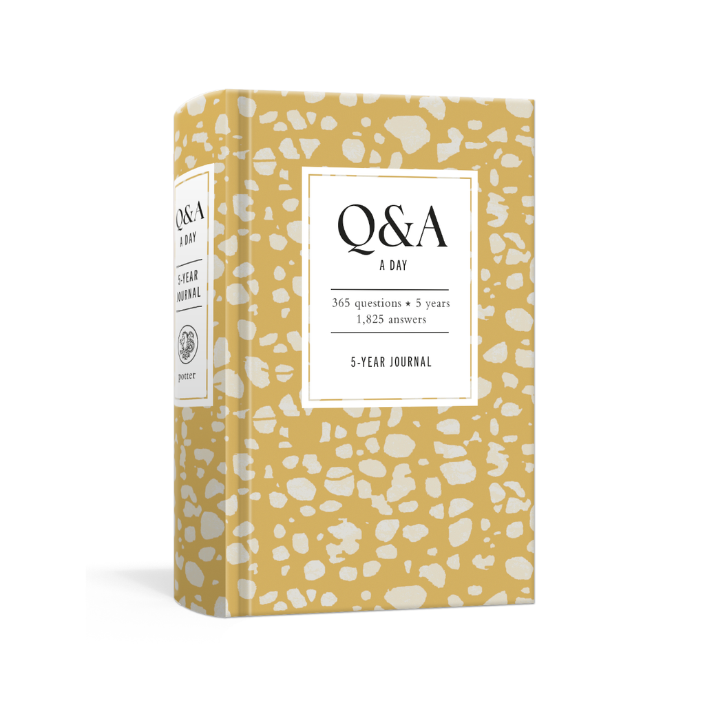 Q&A A Day Spots 5-Year Journal Penguin Random House Books - Guided Journals & Gift Books