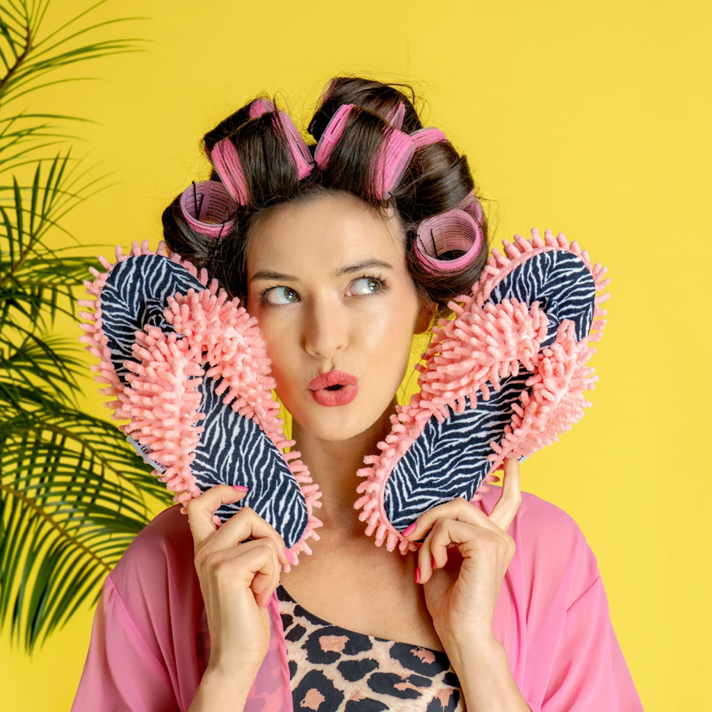 Adult best sale bedroom slippers